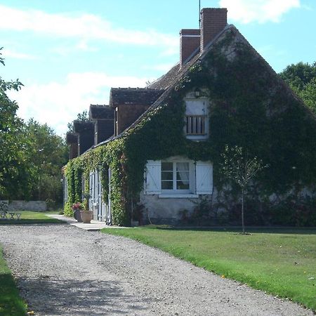 La Touche Bed and Breakfast Menetou-sur-Nahon Exteriör bild