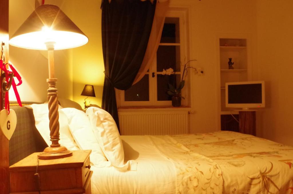 La Touche Bed and Breakfast Menetou-sur-Nahon Rum bild